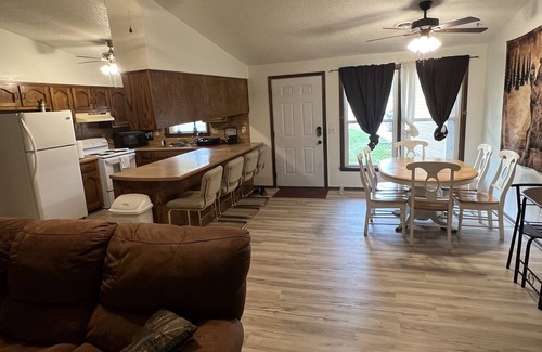 Waynesville House | Earth Home Near Leonard Wood with Private Pond; Events ok with approval