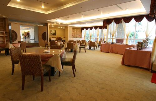 Chenggong Hotel | East Coast Sea View Hotel