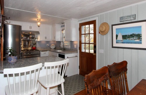 South Orleans House | East Dennis Gem with Access to private beach!
