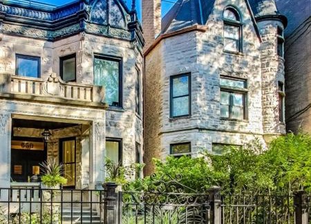 Park West Apartment | East Lincoln Park Gem Spacious 4 BR