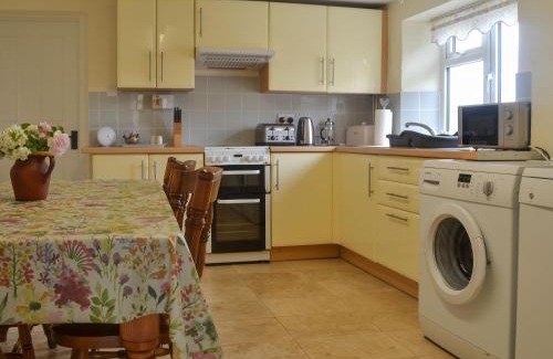 Monknash House | East Monkton Farm Cottage