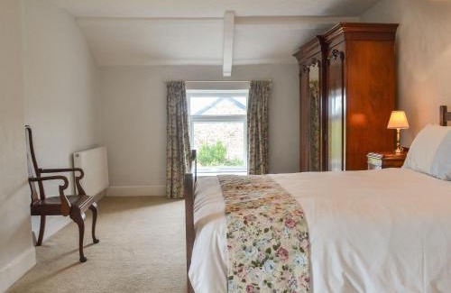 Monknash House | East Monkton Farm Cottage