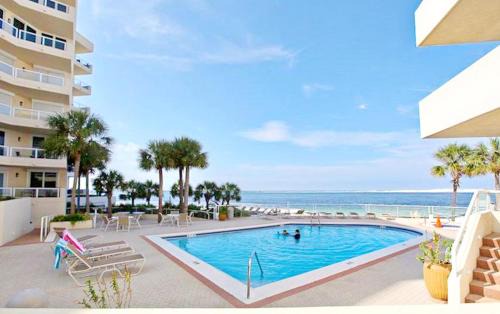 Holiday Isle Apartment | East Pass 102