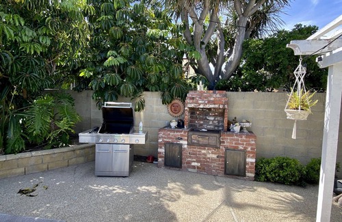 East Side Costa Mesa House | East side costa mesa House with a pool 3.5 miles from the beach