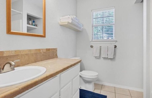 East MLK Apartment | East Side Studio with Private Yard and Kitchenette