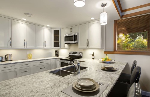 East Sooke House | East Sooke Escape. Something for everyone fishing, hiking, kayaking or relaxing