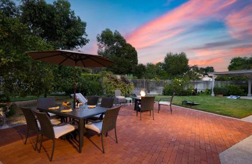 Montecito House | East Valley Manor by AvantStay Minutes to the Beach