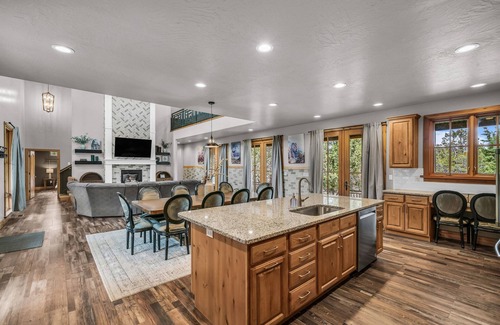 Zion National Park East Entrance House | East Zion Trails Retreat: Your Gateway to Zion