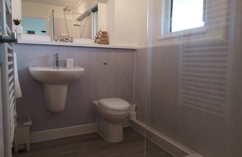 Folkestone Apartment | Eastcliff Escape Folkestone Studio Apartment