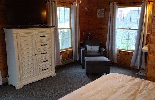 Lubec Bed & Breakfast | Eastern Beacon Inn Room 3