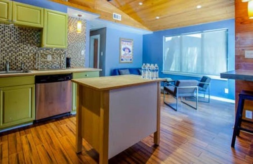 Chestnut House | Eastside Oasis - Near MLK Train Station, UT & Downtown