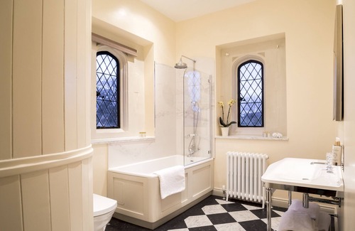 Bilting Hotel | Eastwell Manor, Champneys Hotel & Spa