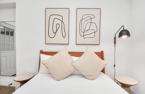 South Central Houston House | Eastwood Studios