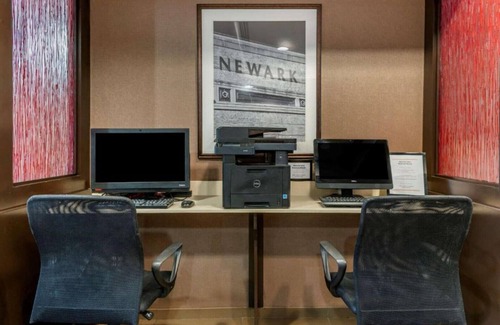 Kearny House | Easy access to a world of travel options!