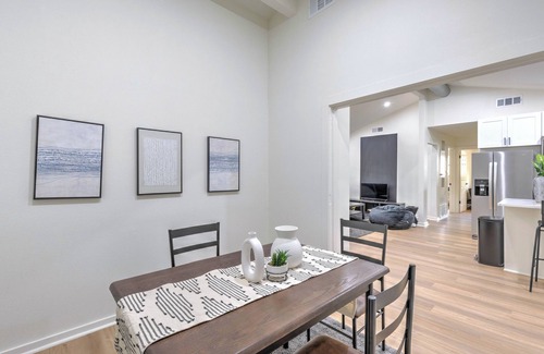 Old Enfield House | Easy access to everything from this centrally located Home in Austin!n