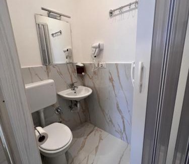 Naples House | Easy Boarding