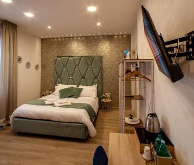 Naples House | Easy Boarding