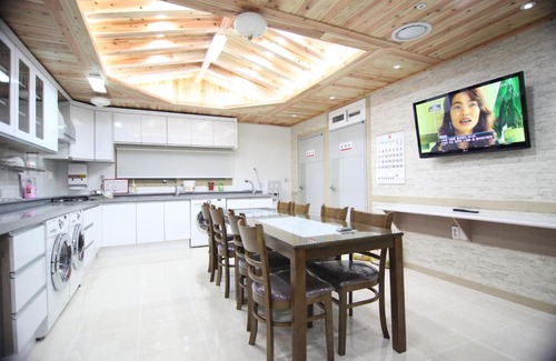 Masan House | Easy Guesthouse