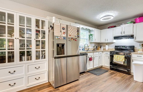 Douglasville House | Easy I-20 Access to ATL: Suburban Retreat w/Yard