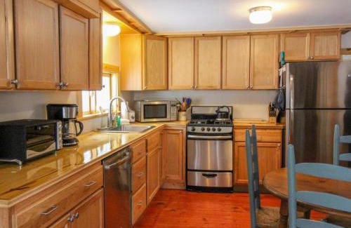 Plymouth House | Easy Living