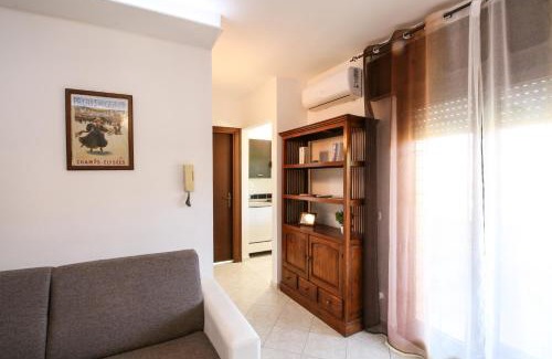 Isola Sacra Apartment | Easy Suite Vista Giardino - Fiumicino Airport - Self Check-In