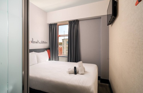Sheffield City Centre Hotel | easyHotel Sheffield