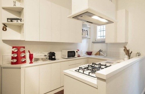 Zona Padova Apartment | Easylife - Private house with garden in Nolo