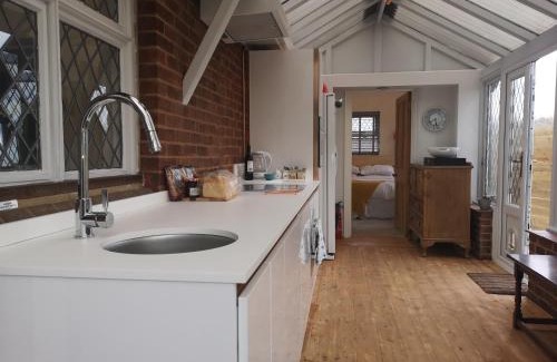 Tonbridge House | Easytoostay Paygate Cottage Brenchley