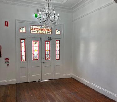 Muswellbrook Hotel | Eatons Hotel