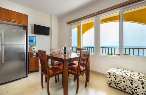 Manta Apartment | Beso del Sol - "Briza" 2-Bedroom Beachfront Apartment