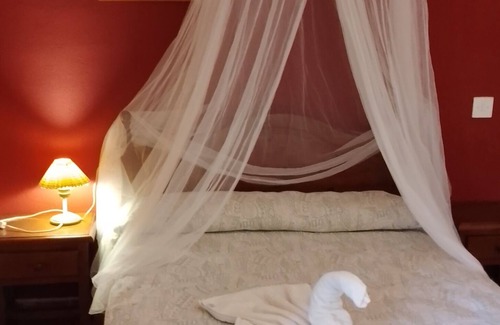 Peralejos de las Truchas Hotel | Eco Art Hotel