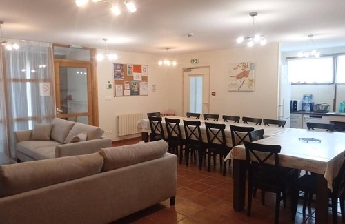 Mesples Cottage | Eco-friendly Cottage in Allier with Wifi