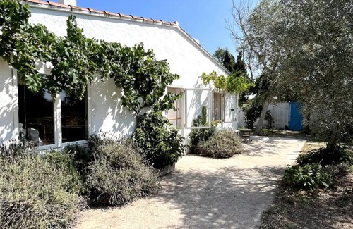 Torroella de Montgri Cottage | Eco house en la playa. Reserva natural Illes Medes
