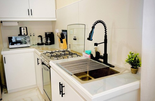 Rendezvous Apartment | Eco-Studio Hideaway Luxe Comfort near Worthing Beach