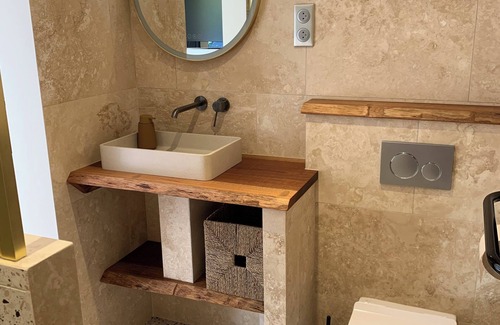 Houilles Bed & Breakfast | Eco Studio with breakfast and terrace 17km from central Paris