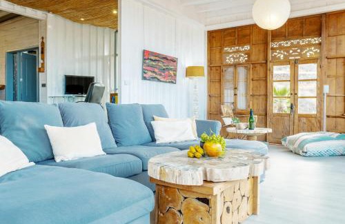 Haria House | Eco Vineyard Cottage - Fantastic Views - 5 mins drive to Arrieta beach