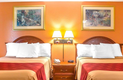 Cuba Hotel | Econo Lodge Cuba I-86