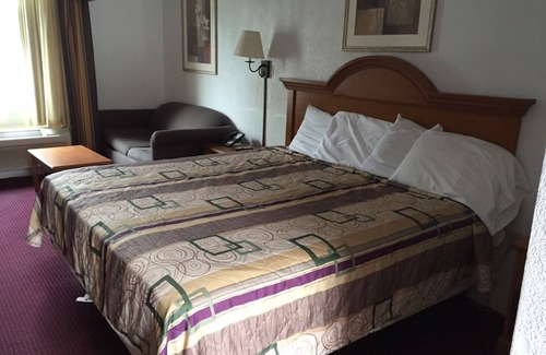 Franklin Hotel | Econo Lodge Franklin