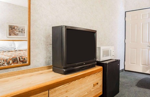 Jefferson City Hotel | Econo Lodge Jefferson City