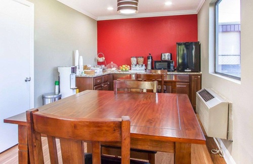 Lanett Hotel | Econo Lodge Lanett