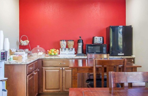 Lanett Hotel | Econo Lodge Lanett