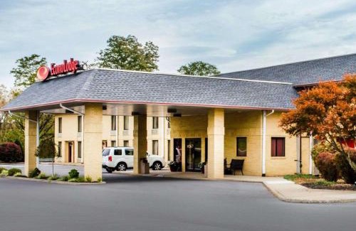 Mifflintown Cabin | Econo Lodge Mifflintown