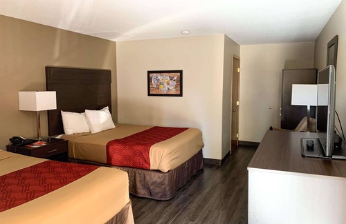 Downtown Portland Hotel | Econo Lodge Portland Downtown