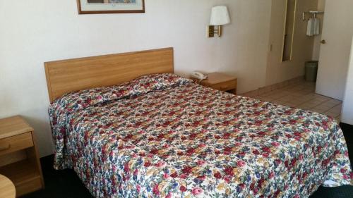 Sylmar Hotel | Economy Inn Motel