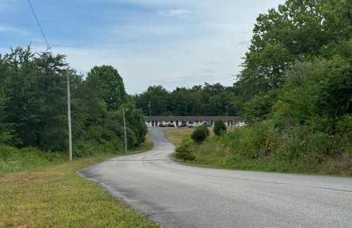 Crossville Hotel | Economy Inn