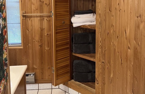 Eureka Cabin | EDA Ranch Guest House