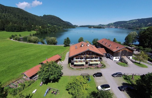 Fischhausen Apartment | Edelweiss vacation apartment - The Anderlbauer by the lake