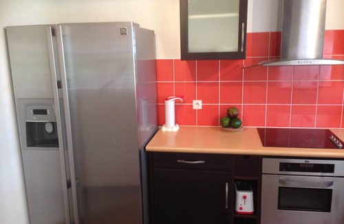 Sainte-Anne Apartment | EDEN BLUE THE DREAM FEET IN THE WATER