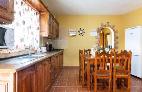 La Guancha House | Eden Rentals North Paradise House B