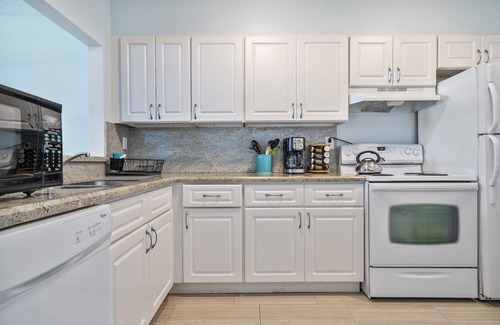 Lauderdale-by-the-Sea Apartment | Eden's Reef dot com: 3bed/3bath